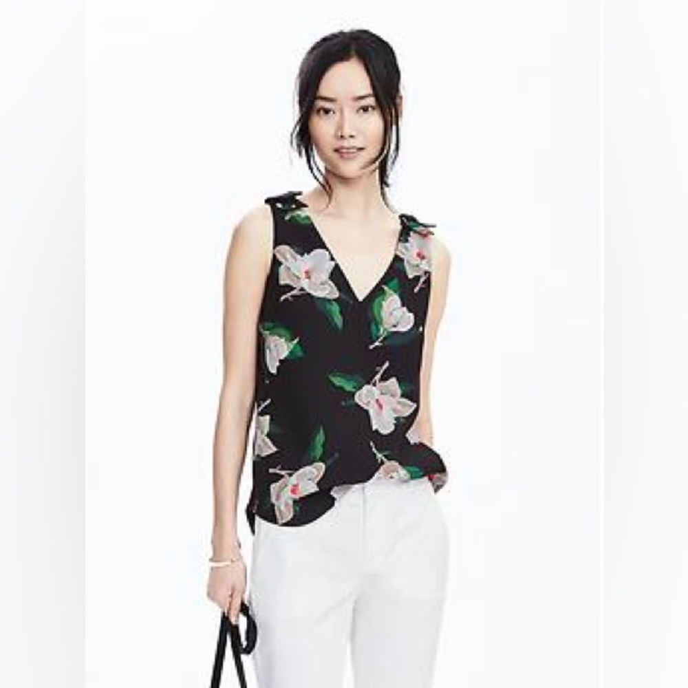 Banana Republic Black Floral Whit Magnolia Blouse Size XS